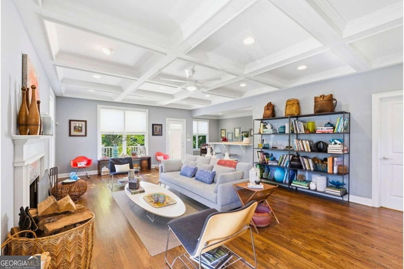 Photo 8 of 1324 Cambridge Avenue
