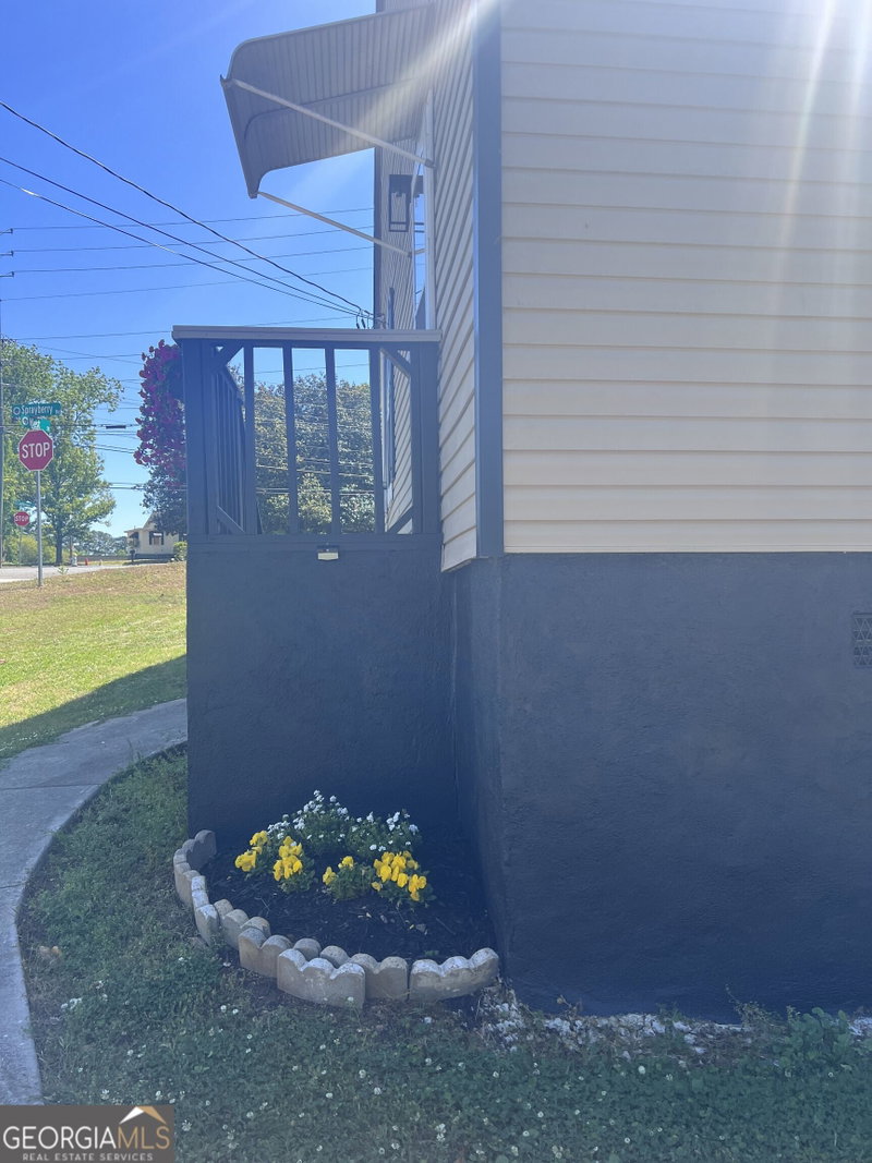 Photo 6 of 104 Sprayberry Road