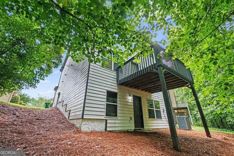 Photo 33 of 208 Ranier Court