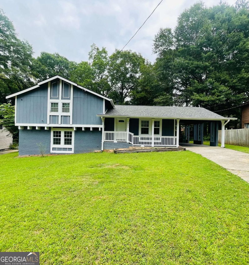 Photo 2 of 9006 Gatewood Drive