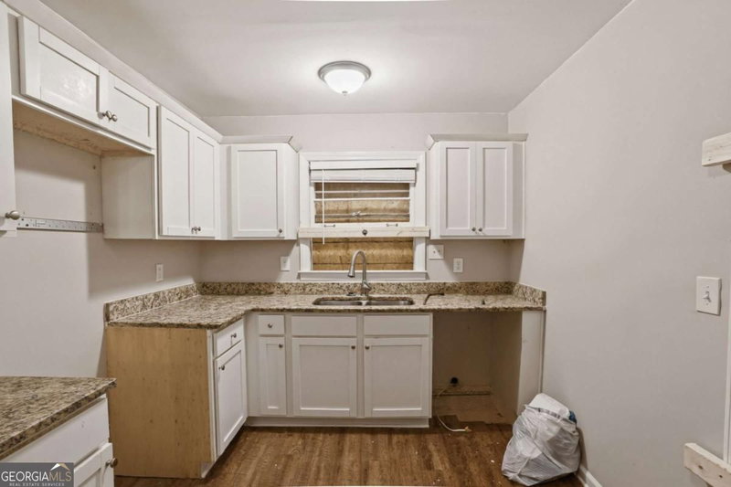 Photo 14 of 4303 Mercer Road