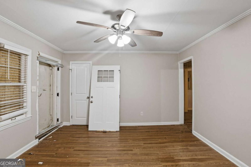 Photo 10 of 4303 Mercer Road