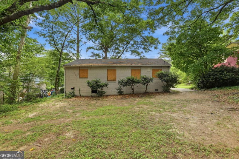 Photo 5 of 312 Fairburn Road NW