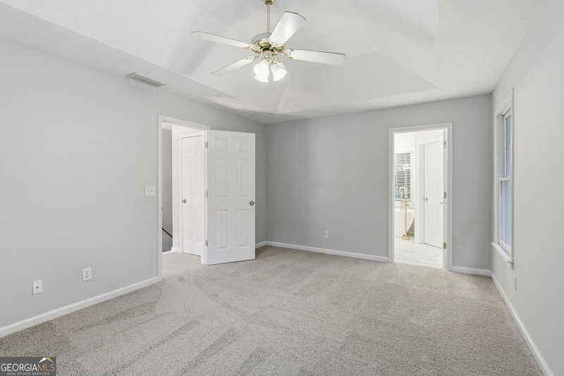 Photo 4 of 3504 Wellsley Drive