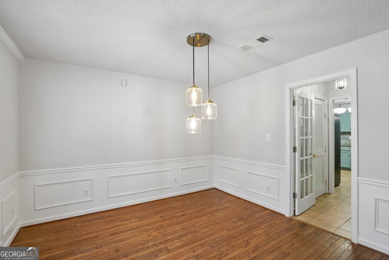 Photo 15 of 1254 Wynford Colony SW