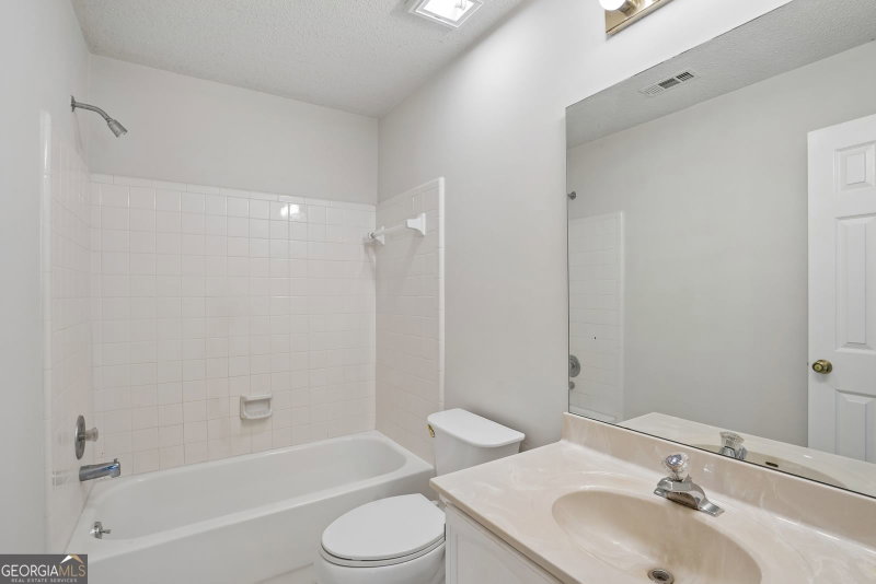 Photo 18 of 1254 Wynford Colony SW