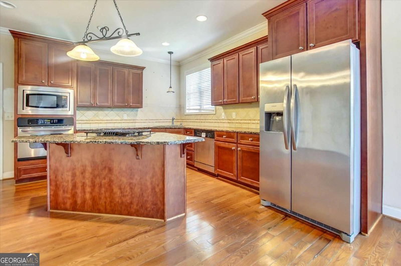 Photo 11 of 1805 Regents Way