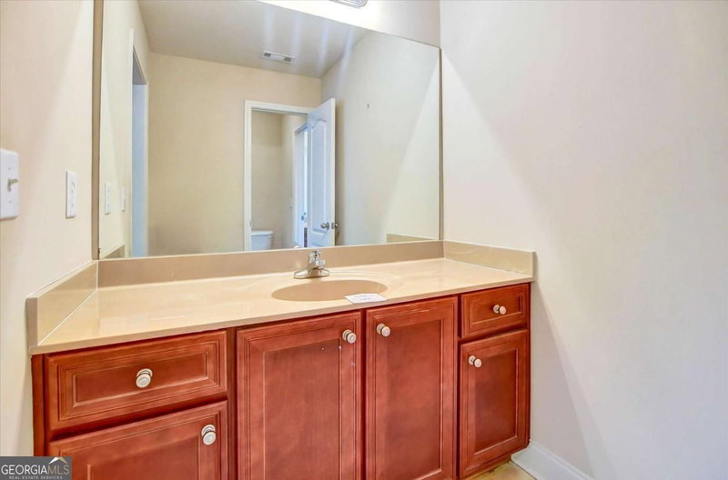 Photo 34 of 1805 Regents Way