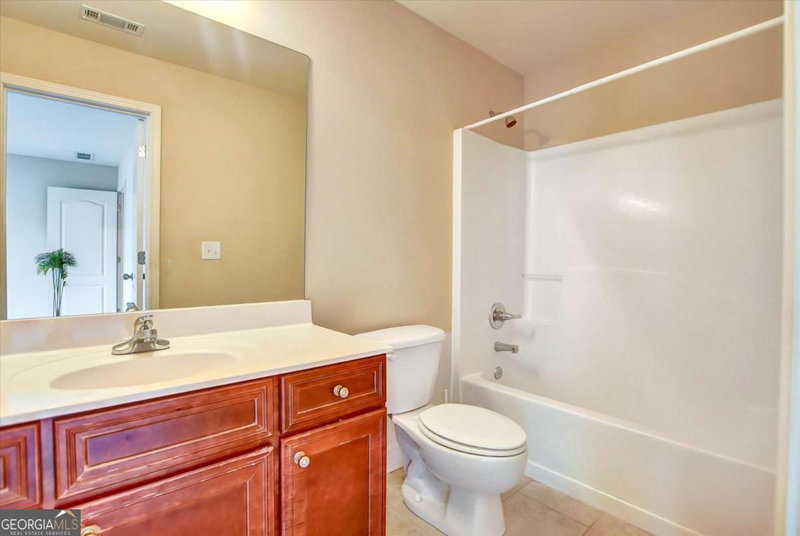 Photo 41 of 1805 Regents Way