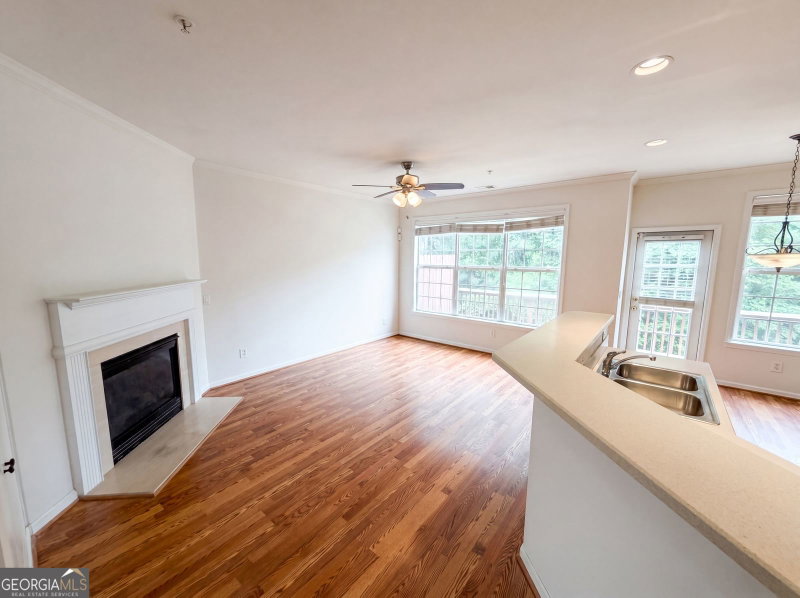 Photo 3 of 4660 Creekside Villas Way SE