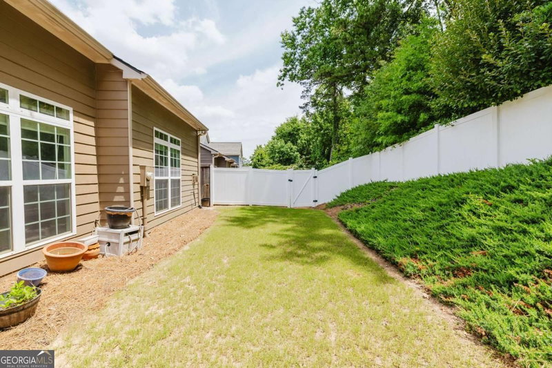 Photo 5 of 2692 Sardis Chase Court