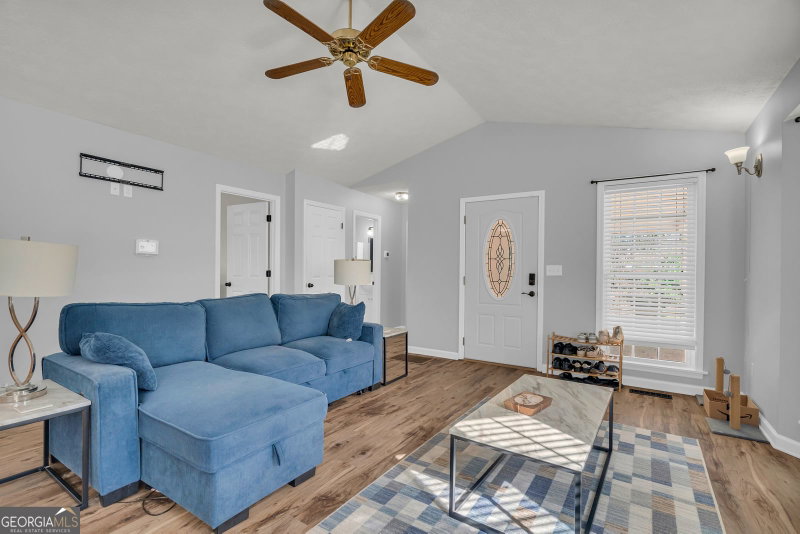 Photo 15 of 415 Ivory Drive