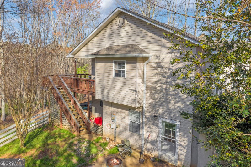 Photo 6 of 415 Ivory Drive