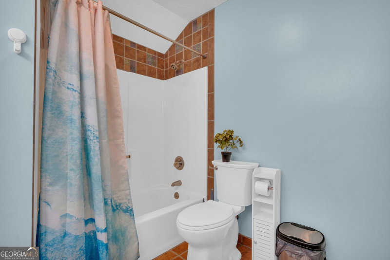 Photo 36 of 415 Ivory Drive