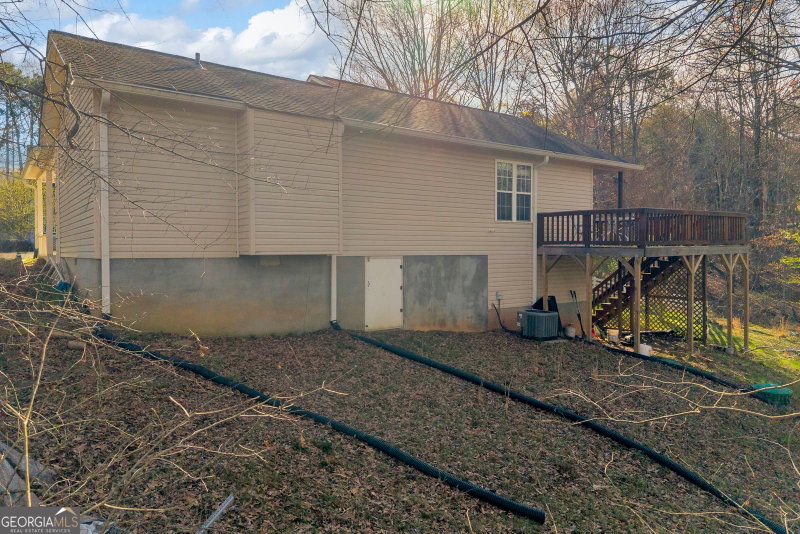 Photo 8 of 415 Ivory Drive