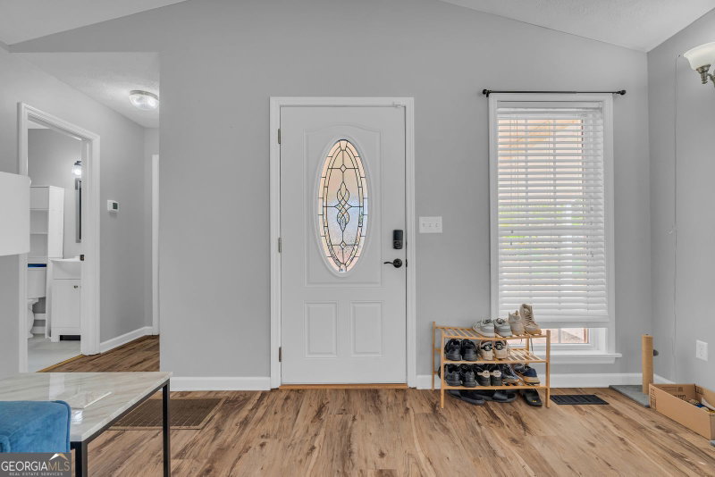 Photo 11 of 415 Ivory Drive