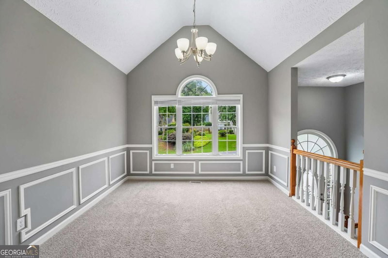 Photo 3 of 209 Eagle Glen Court