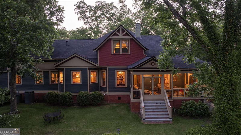 311 Church Street, for sale, 4 min walk
