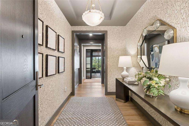 Photo 11 of 2520 Peachtree Road NW #603