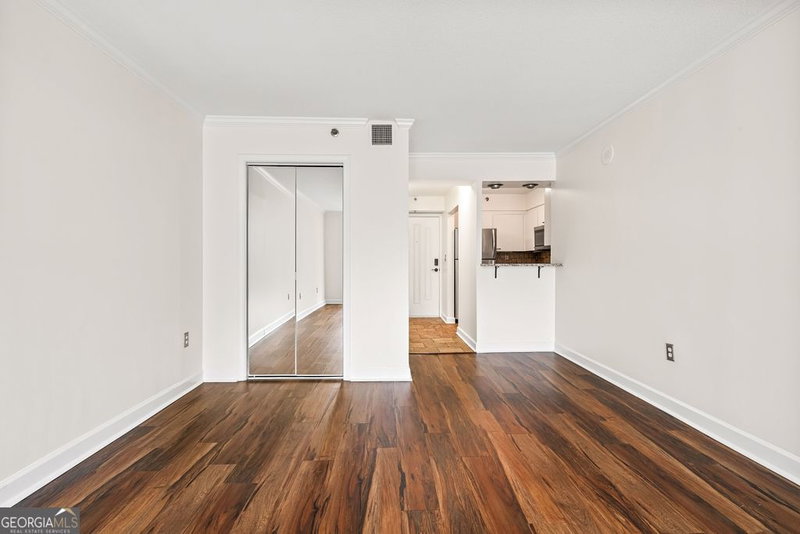 Photo 13 of 2870 Pharr Court South NW #203