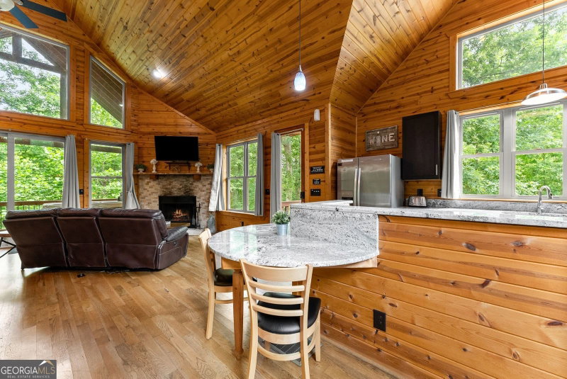 Photo 16 of 265 Maple Ridge Drive