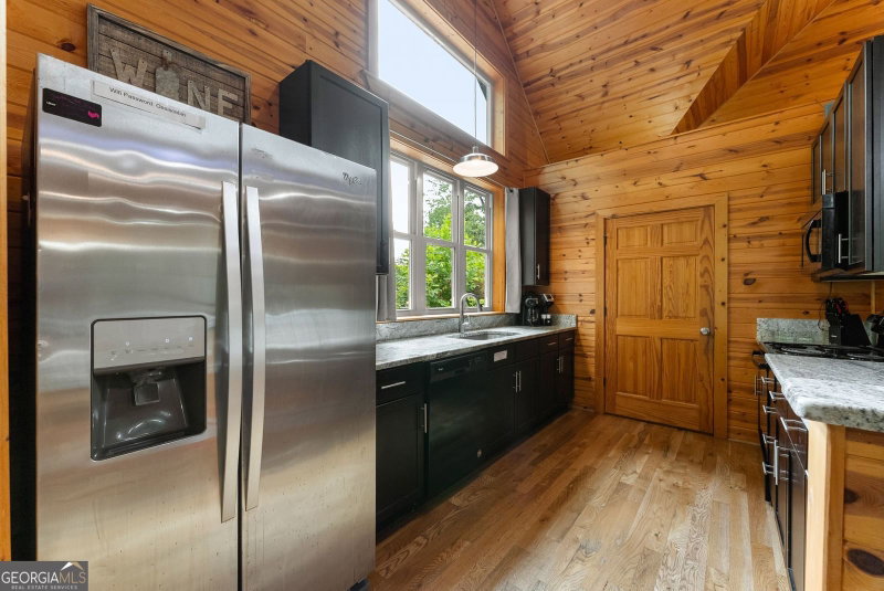 Photo 5 of 265 Maple Ridge Drive