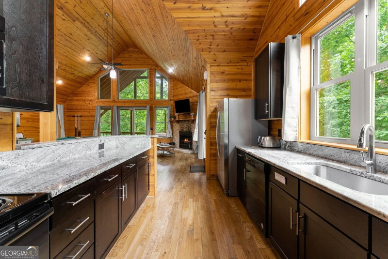 Photo 7 of 265 Maple Ridge Drive