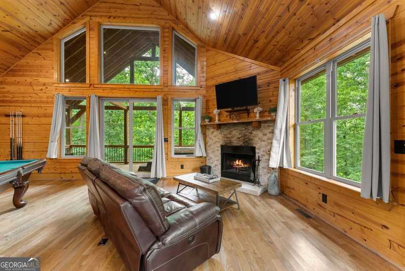 Photo 9 of 265 Maple Ridge Drive