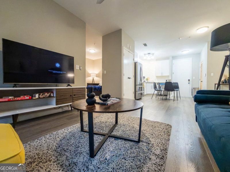 Photo 8 of 898 Oak Street SW #1211