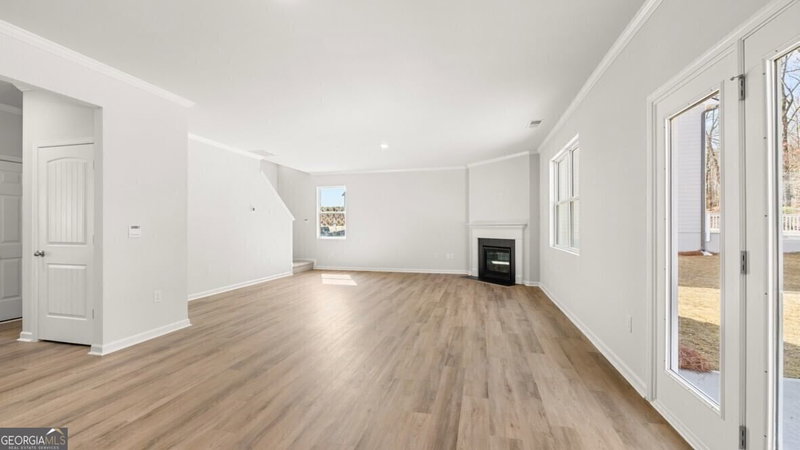 Photo 11 of 1401 Lincoln Lane