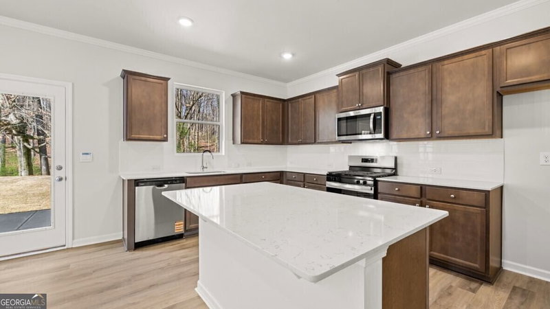 Photo 8 of 1401 Lincoln Lane