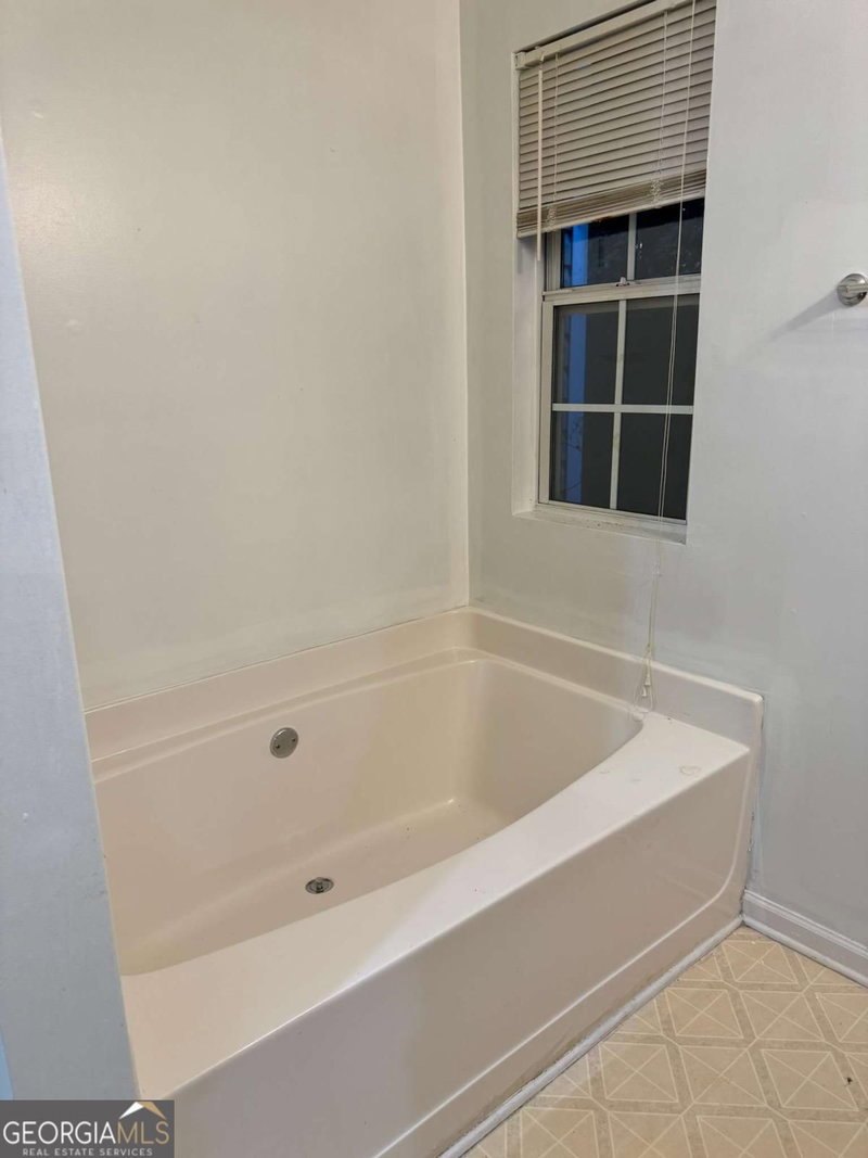 Photo 14 of 4807 Hairston Place