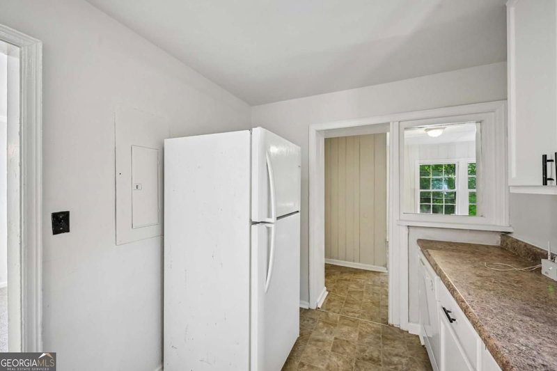 Photo 14 of 523 Ashburton Avenue