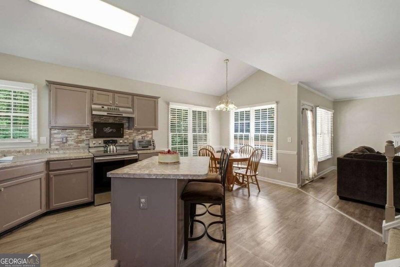 Photo 21 of 3089 Kaley Drive NW