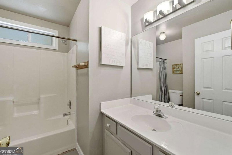 Photo 33 of 3089 Kaley Drive NW