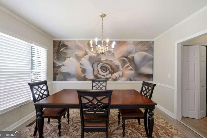 Photo 9 of 3089 Kaley Drive NW