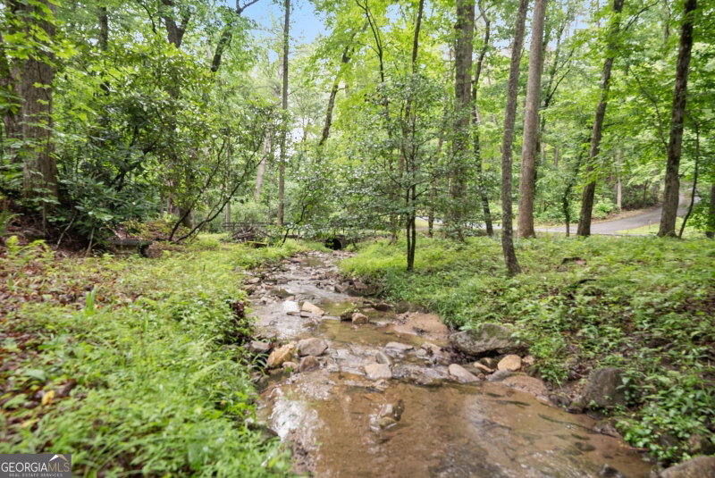 Photo 6 of 1130 Alpine Drive