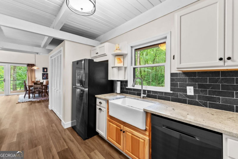 Photo 11 of 1130 Alpine Drive