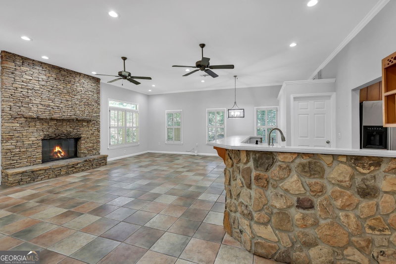 Photo 12 of 4934 Shiloh Drive