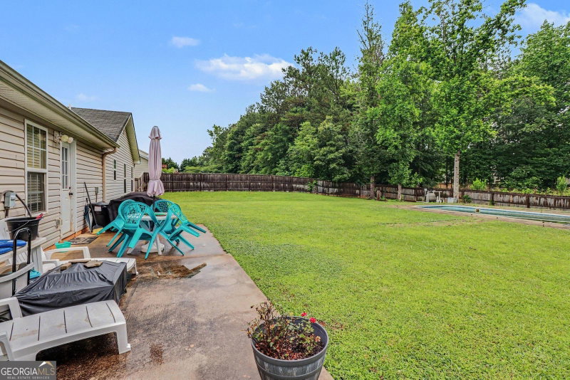 Photo 20 of 341 Thorn Thicket Drive