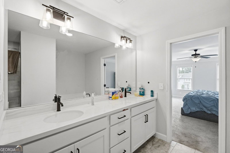 Photo 17 of 2139 Kirkham Way