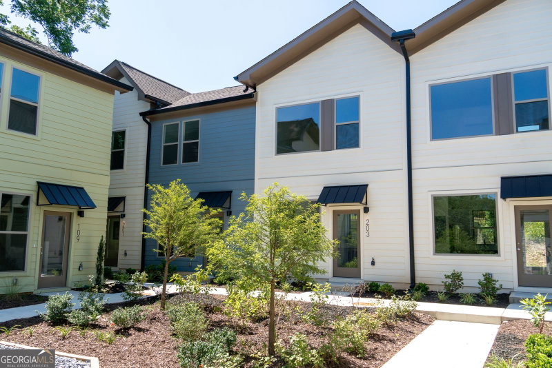 Photo 2 of 1070 Dill Avenue SW #301