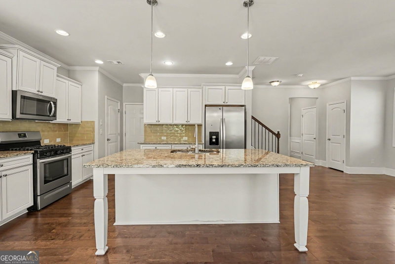 Photo 12 of 6536 Crosscreek Lane