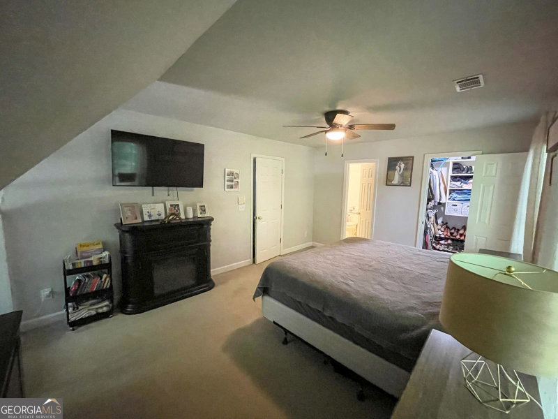 Photo 19 of 1609 White Oak Drive