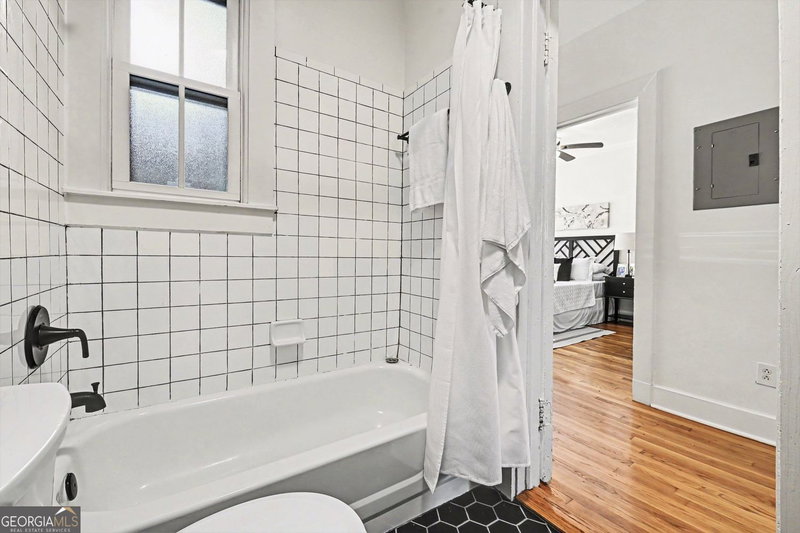 Photo 20 of 798 Frederica Street NE #2