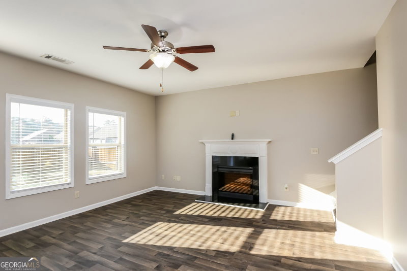Photo 6 of 870 Walnut Woods Drive