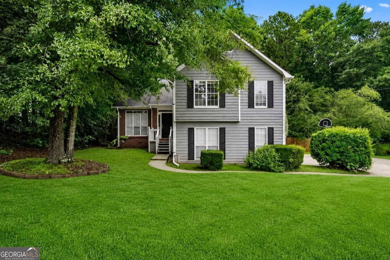 Photo 2 of 118 Black Oak Court