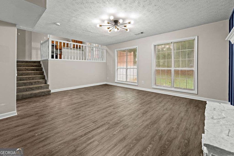 Photo 19 of 118 Black Oak Court