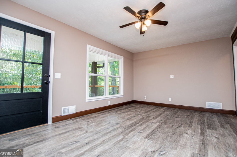 Photo 18 of 41 Reynolds Street