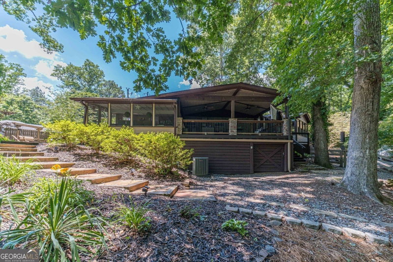 Photo 42 of 45 Lakepoint Drive